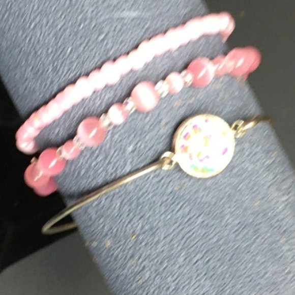 Bracelet Lot Of Three Barbie Pink Flower Silver Hook Moonstone Seed Bead Retro - Picture 2 of 4